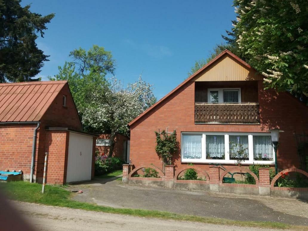 Вилла Am Bach Ahrensbok Экстерьер фото